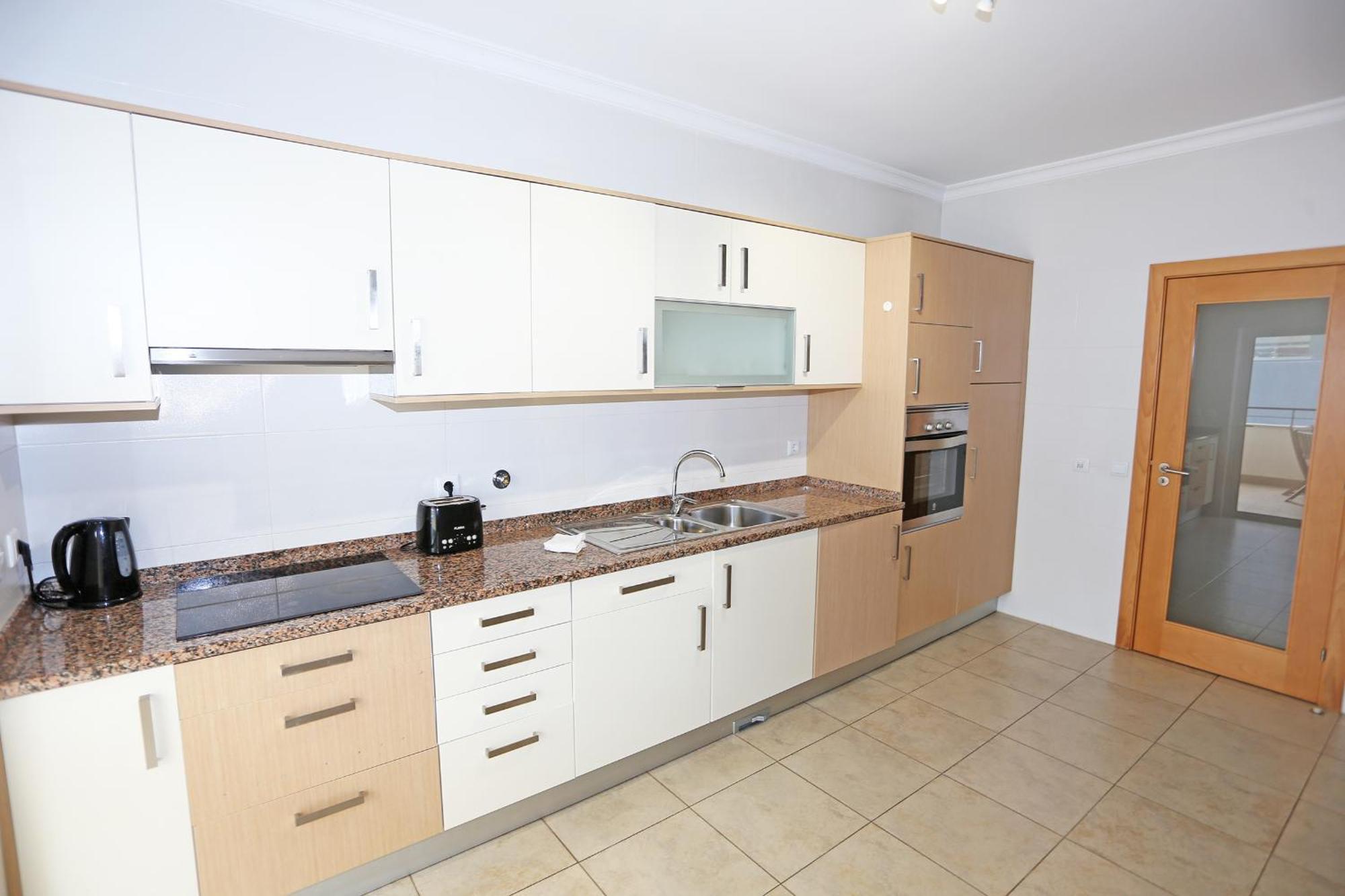 A04 - Large Modern 1 Bed Apartment With Pool Лагос Екстериор снимка