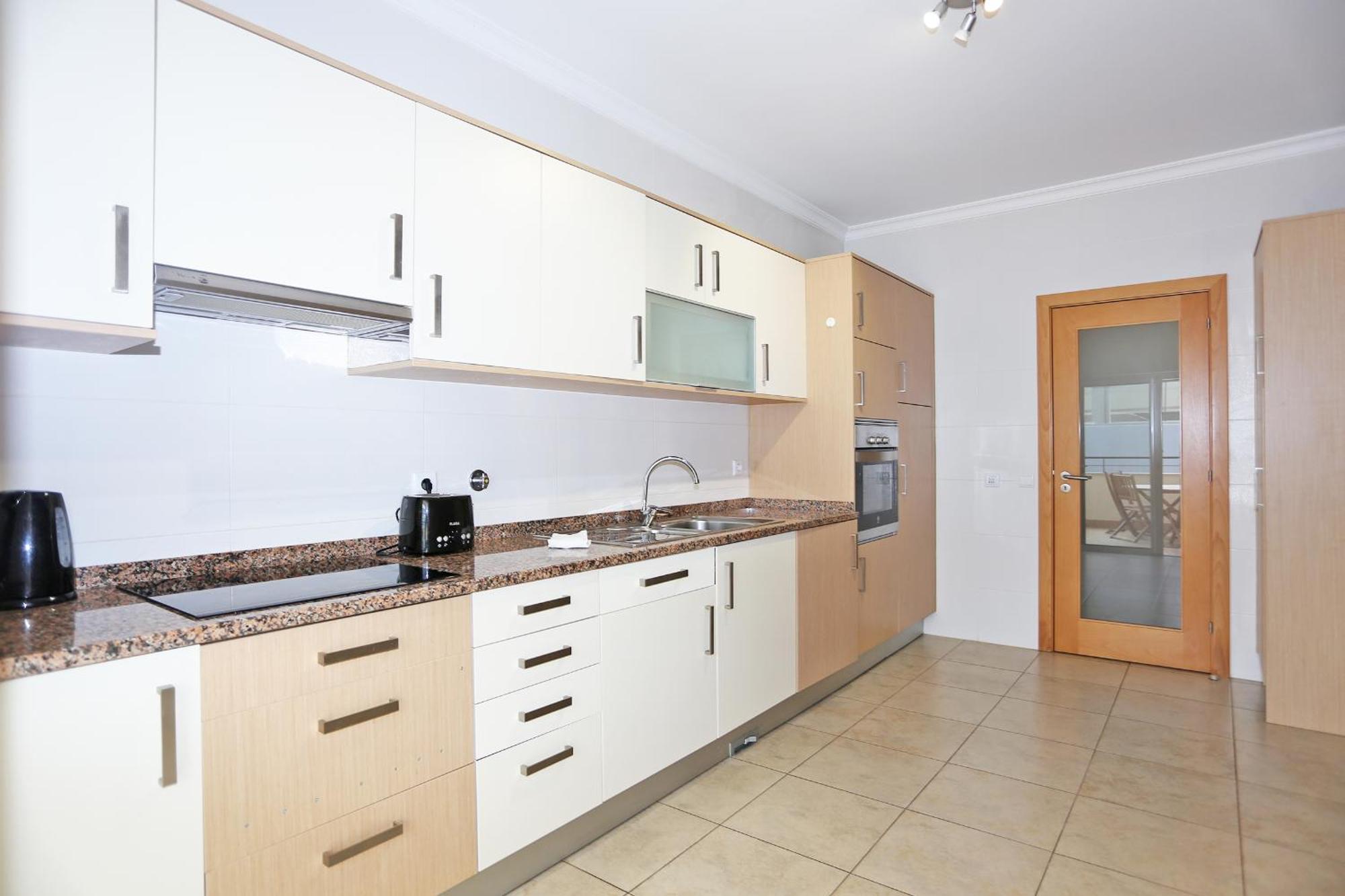A04 - Large Modern 1 Bed Apartment With Pool Лагос Екстериор снимка