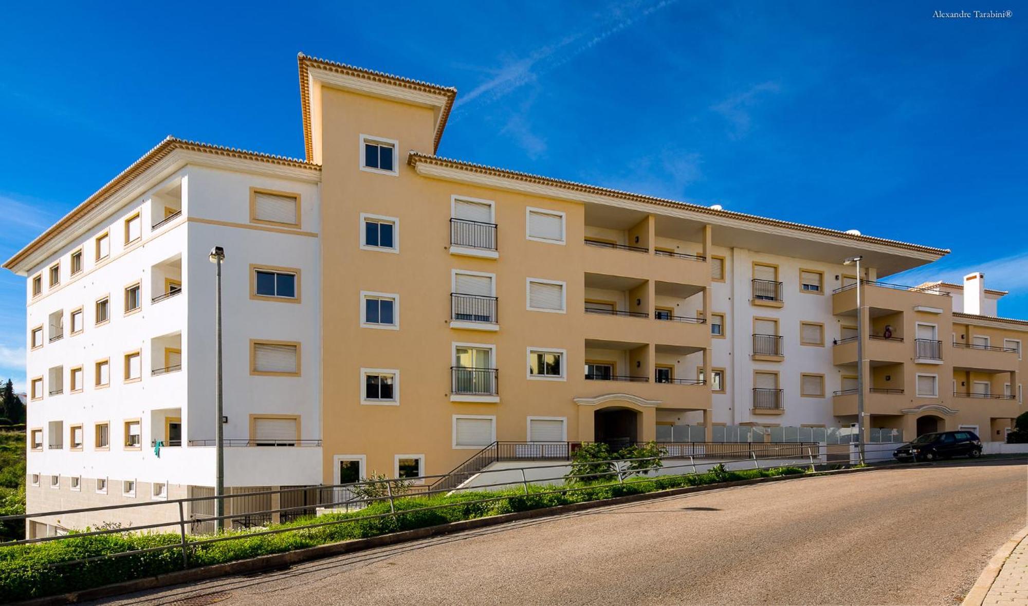 A04 - Large Modern 1 Bed Apartment With Pool Лагос Екстериор снимка